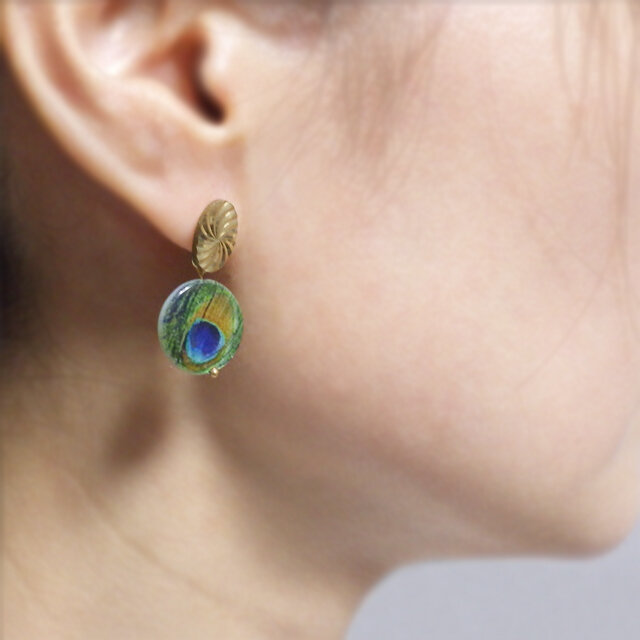 Vintage brass × seashell beads 14kgfピアス Eyes <a024-ear