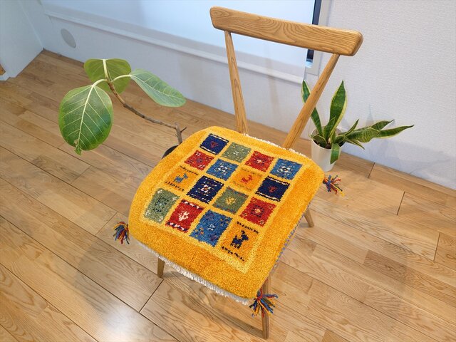 ペルシャ ギャッベ ミニマット 横41x43㎝ パネル柄 黄金色 T9739