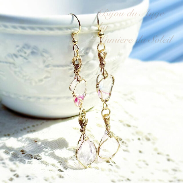 アンダラクリスタルのアシンメトリー二連ピアス 穏やかなワンネスの世界を知る〜アンダラクリスタルの