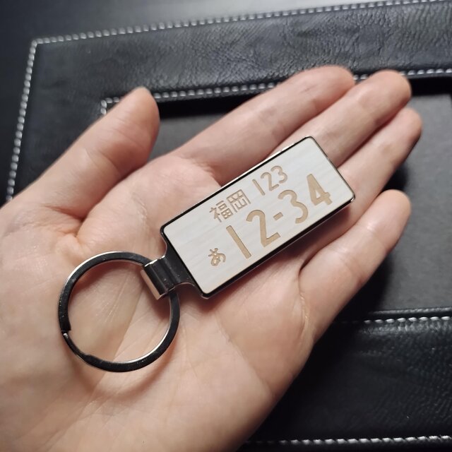 nachico＊確認用 お名前入りオーダーメイド木製キーホルダー♫ オリジナル ギターピック型 名入れ キーホルダー 刻印 オーダー