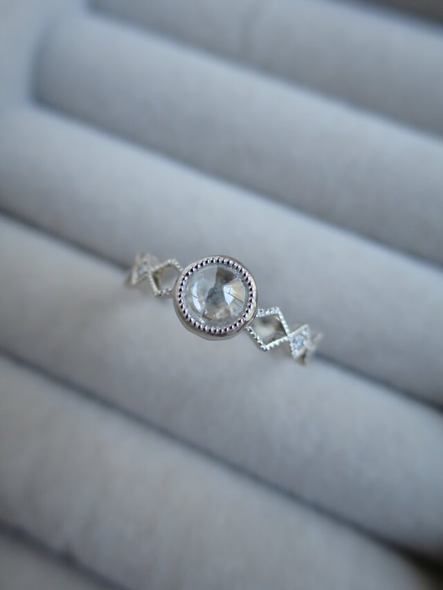 Pt Sword cabochon diamond ring
