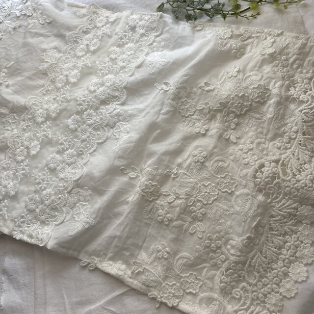✳︎ハンドメイド✳︎コットン両面立体花とリーフ刺繍フリークロスレース刺繍