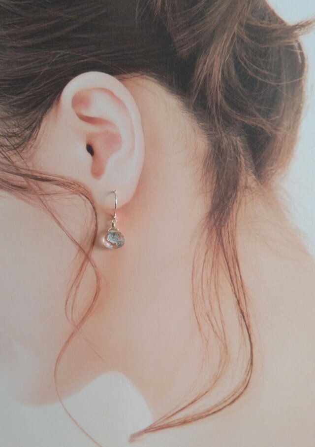 MERCY modern dangle earring in sterling silver | Georg Jensen
