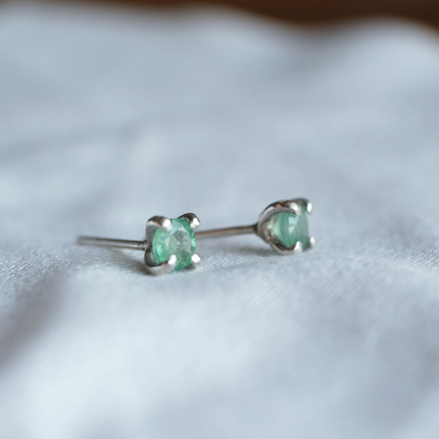057Ai【全7色】ピアス　スクエア　S925　誕生石　5月　エメラルド 5月誕生石ピアス emerald | iichi 日々の暮らしを心地よくする
