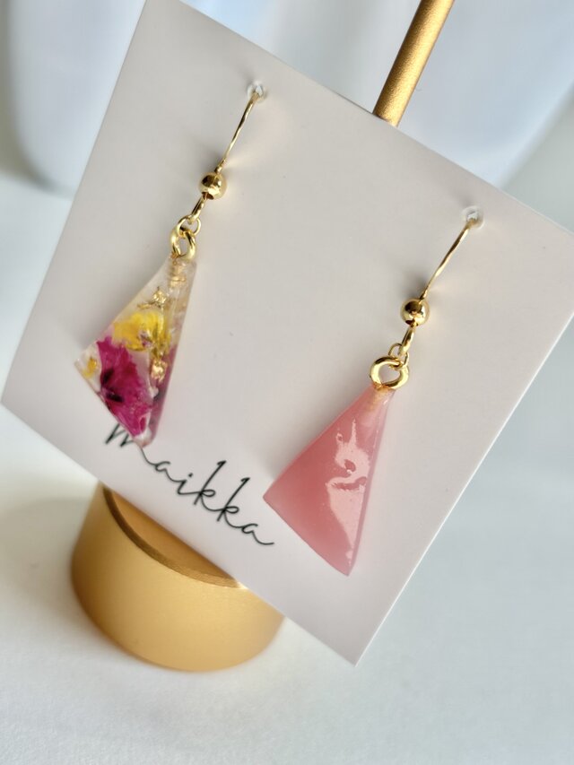 No 749★大人可愛いレジンヘアアクセサリー★かすみ草★٩(๑❛ᴗ❛๑)۶ No 749☆大人可愛いレジンヘアアクセサリー☆かすみ草☆٩(๑❛ᴗ