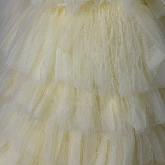 カラードレス イエロー ティアードのドレス ベアトップ チュール