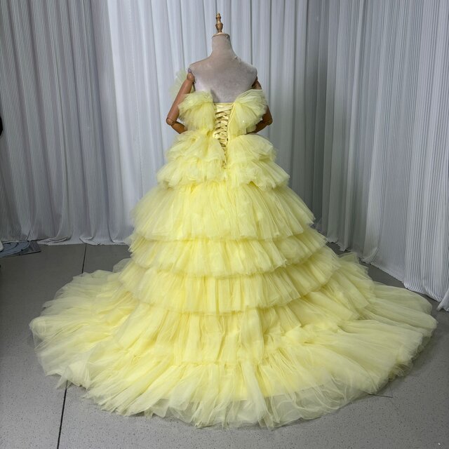 カラードレス イエロー ティアードのドレス ベアトップ チュール