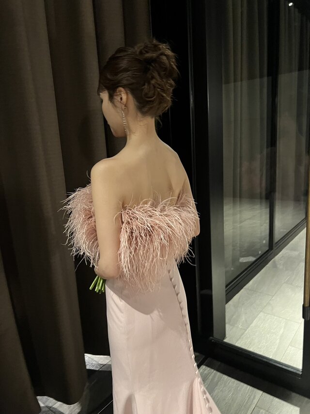 実例写真！オーストリッチ カラードレス ピンク クレープ生地 ベア