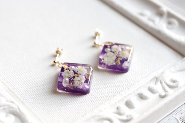 ≪115 パープル≫レジンピアス 400円 ≪135 パープル≫レジンピアス 400円 - メルカリ