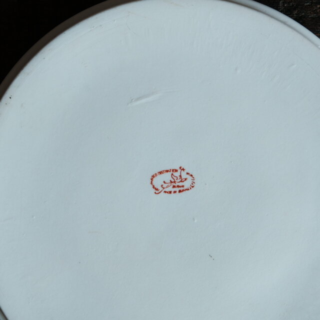 花と蝶と天女◇チャイナレトロで可愛い。中国産色絵金彩中皿プレート