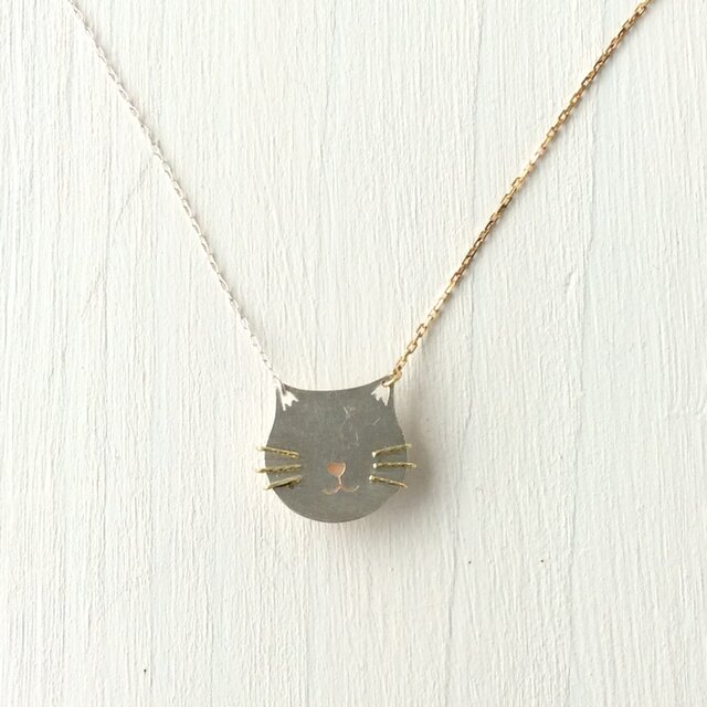 CHATCHAT ねこの宝石サンゴのネックレス 一点物 K18+SV | iichi 日々の