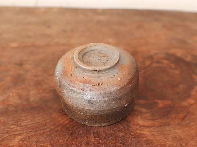 備前焼 ぐい呑み gi-056 | iichi 日々の暮らしを心地よくする