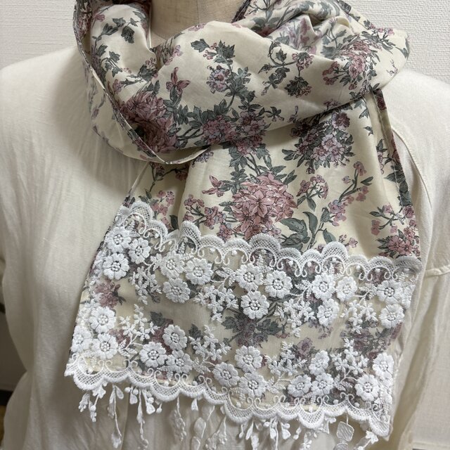 ハンドメイド☆リバティセリーヌホワイト小花刺繍レースストール