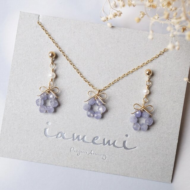 【３点セット】「勿忘草の花結」タンザナイト×淡水パール／天然石リボンアクセサリー（ピアス／イヤリング・ネックレス）