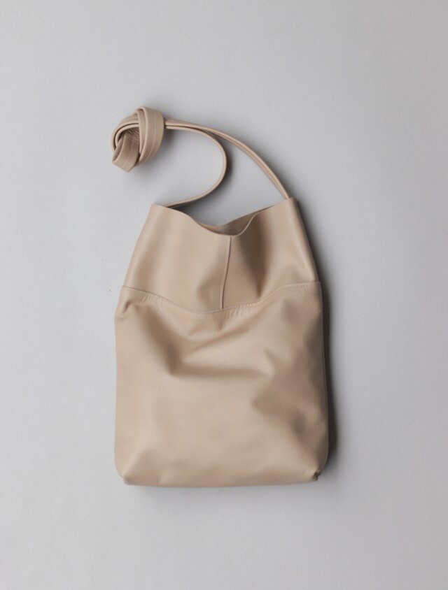 程よい袋 イタリアンキップ（牛革）