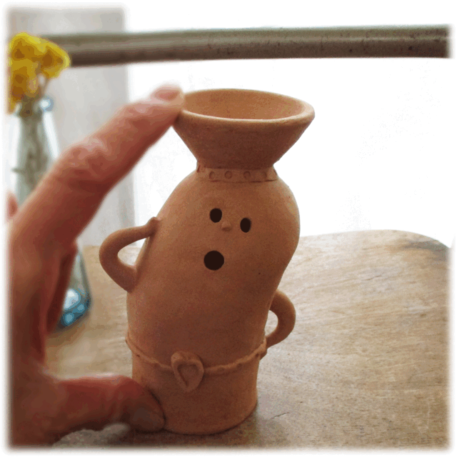 ハンドメイド 粘土製 ハニワ ハニワちゃん】ちびハニワ付き コトリ | iichi 日々の暮らしを心地よく