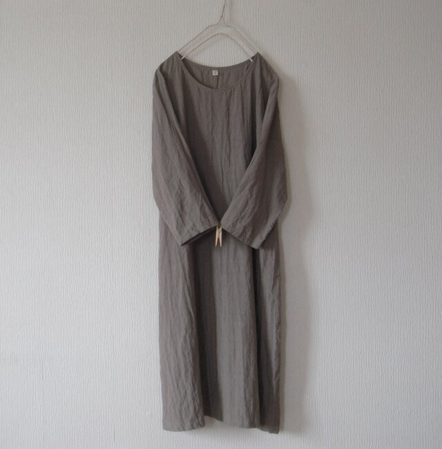 【O様ご注文品】リネンの８分袖ワンピース　チョコ