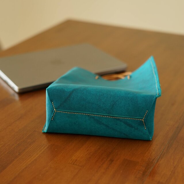 スクエアボックス イタリアンレザートートバッグ ペーパーバッグを