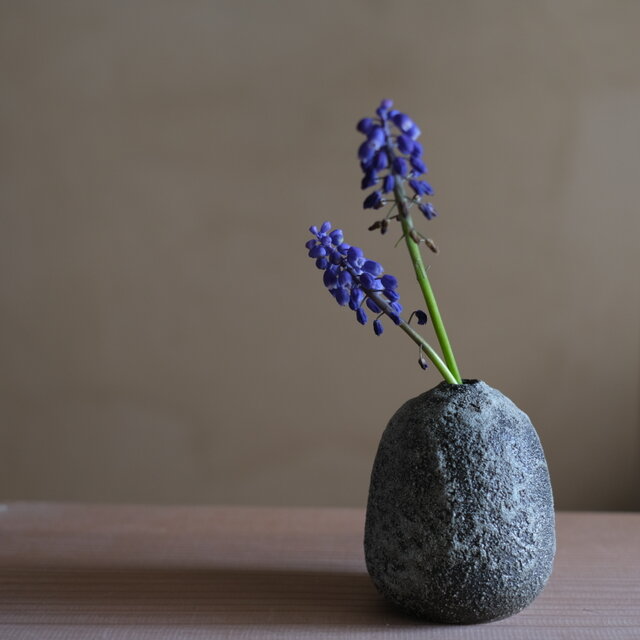 灰釉　酒器　花器　一輪挿し 灰釉一輪挿し 作家もの花器 花瓶 大原光一