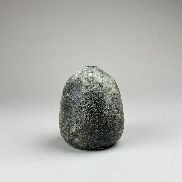灰釉　酒器　花器　一輪挿し 灰釉鉄彩 徳利 / Ash Glaze Iron-decoration Sake Bottle