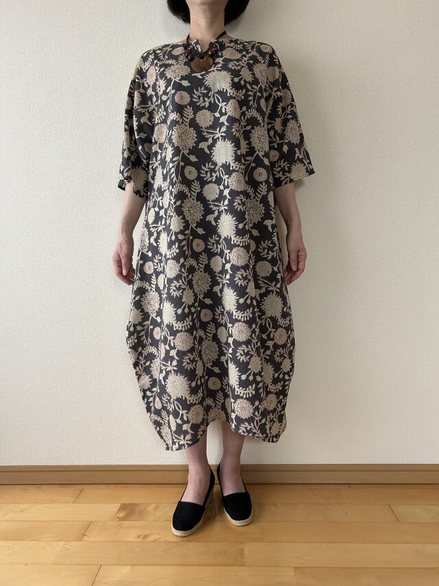 hah様⭐︎Saruche インド　ブロックプリント　ワンピース　黒　モノトーン Saruche インド ブロックプリント ワンピース 黒 モノトーン