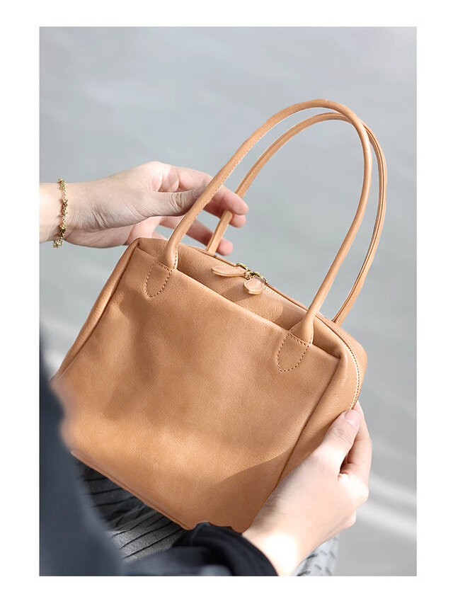 柔らかいヌメ革】トートバッグミニスクエアバッグ｜手提げに便利な上品