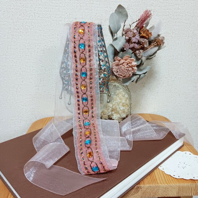 キラキラビジューとオーガンジーのリボンヘアバンド