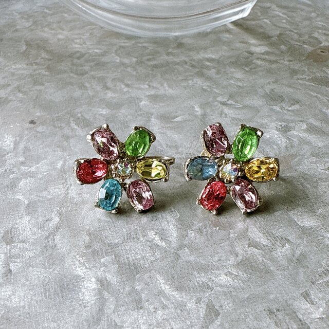 Y1129-ヴィンテージイヤリング U.S.A. Multi Color Rhinestones Silver Tone