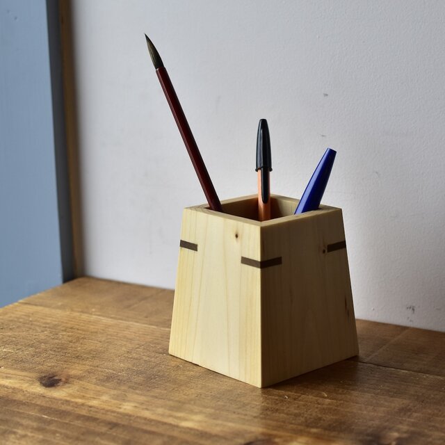 木工 】 ホワイトウッド端材 で作った 四角形のペン立て【A】 オイル