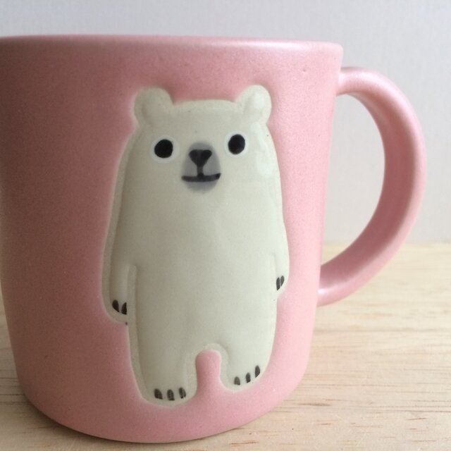 シロクマのマグ（ピンク） | iichi 日々の暮らしを心地よくする