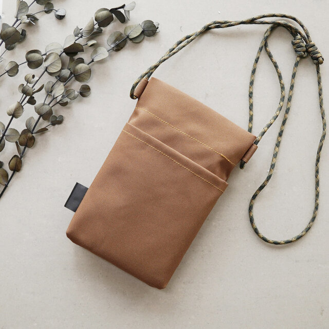 撥水・軽量】CORDURA® ナイロン製 スマホショルダーバッグ／サコッシュ