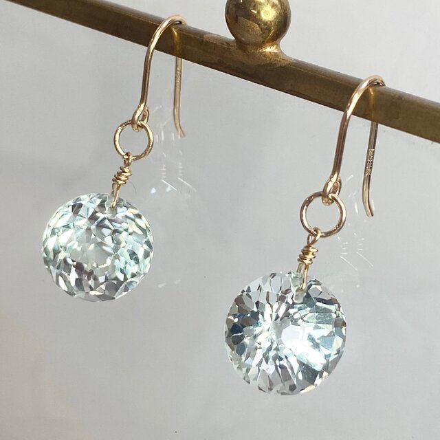 【イヤリング交換可能　ピアス】　グリーンクォーツ