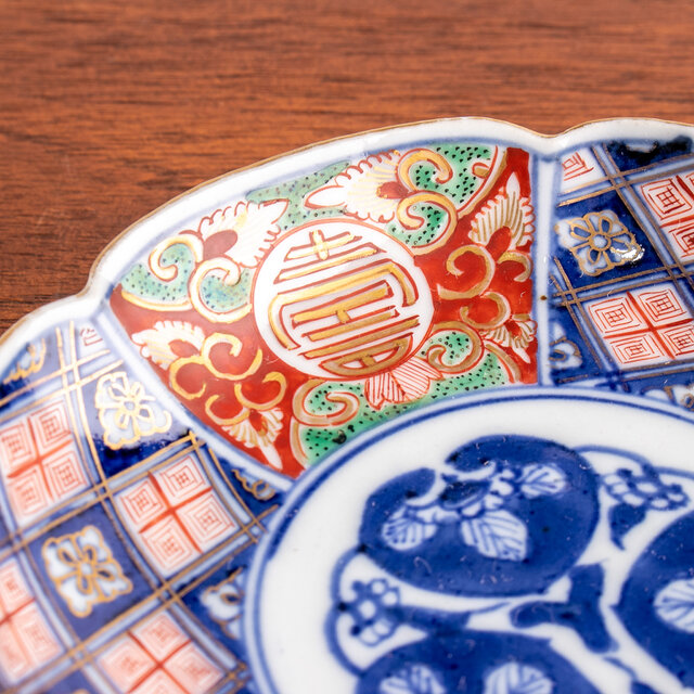 大聖寺伊万里　古伊万里　伊万里　色絵　金襴手　角皿　華の図　江戸期　１客 古伊万里色絵金蘭手長角皿 大聖寺伊万里 古伊万里 伊万里 色絵