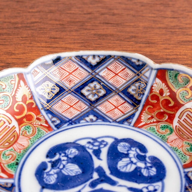 大聖寺伊万里 金襴手更紗文 四寸皿 明治時代 E1458A | iichi 日々の