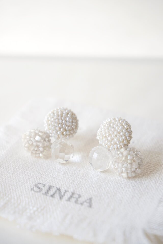 【3 white+milk beige+vintage glass】ピアス