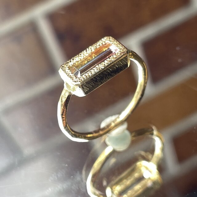 バイカラートルマリン 0.89ct ピンクからクリアー 淡くはかない移ろい