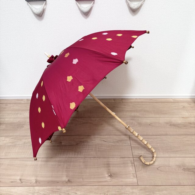 ハンドメイド　着物から作った日傘　朱夏 着物から作った日傘 朱夏 | iichi 日々の暮らしを心地よくする