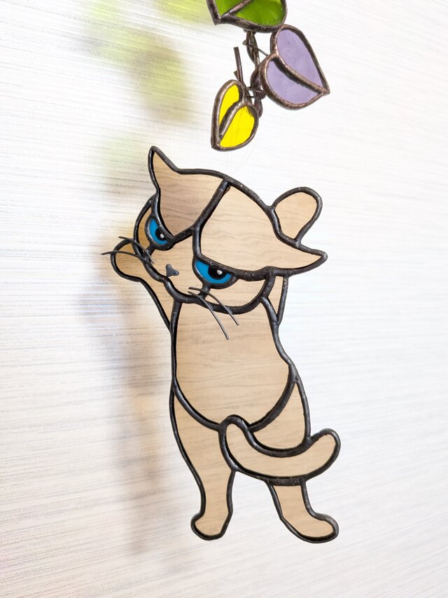 ステンドグラスのガーランド猫−B | iichi 日々の暮らしを心地よくする