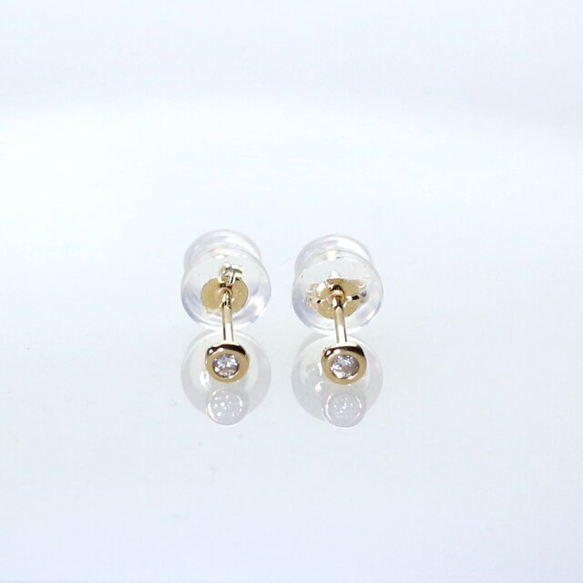 K18YG ダイヤモンドピアス　計0.06ct