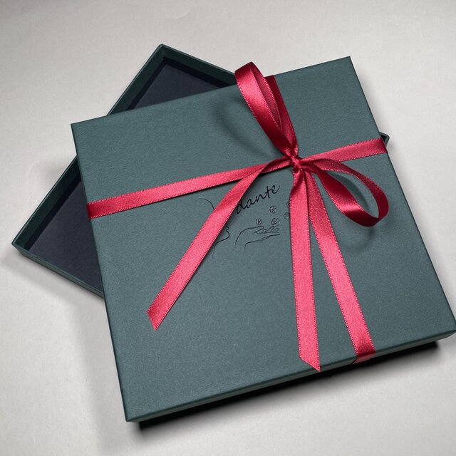 ハンカチ♡ハンドメイド　オーダー　価格表　受付ページ オーダーメッセージ｜ソフトリネンの手刺繍ハンカチ（選べる布色