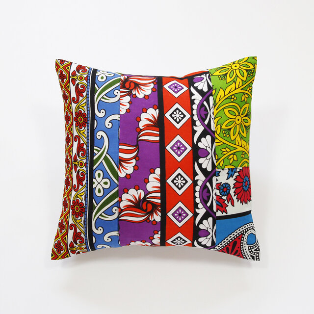 カンガのクッションカバー（ パッチワーク ）45×45 アフリカ布