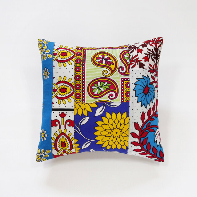 カンガのクッションカバー（ パッチワーク ）45×45 アフリカ布