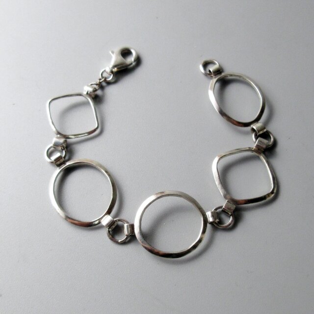 シルバーブレスレット