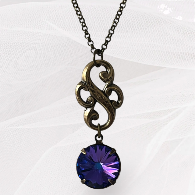 大粒スワロフスキー ネックレス 〜ヘリオトロープ〜 アンティークゴールドのコピー