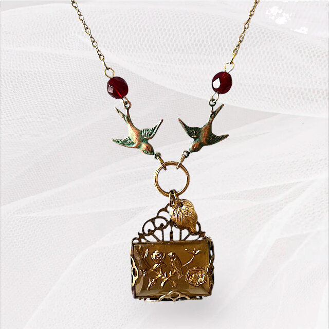 ヴィンテージ バード ネックレス 〜幸せの青い鳥〜