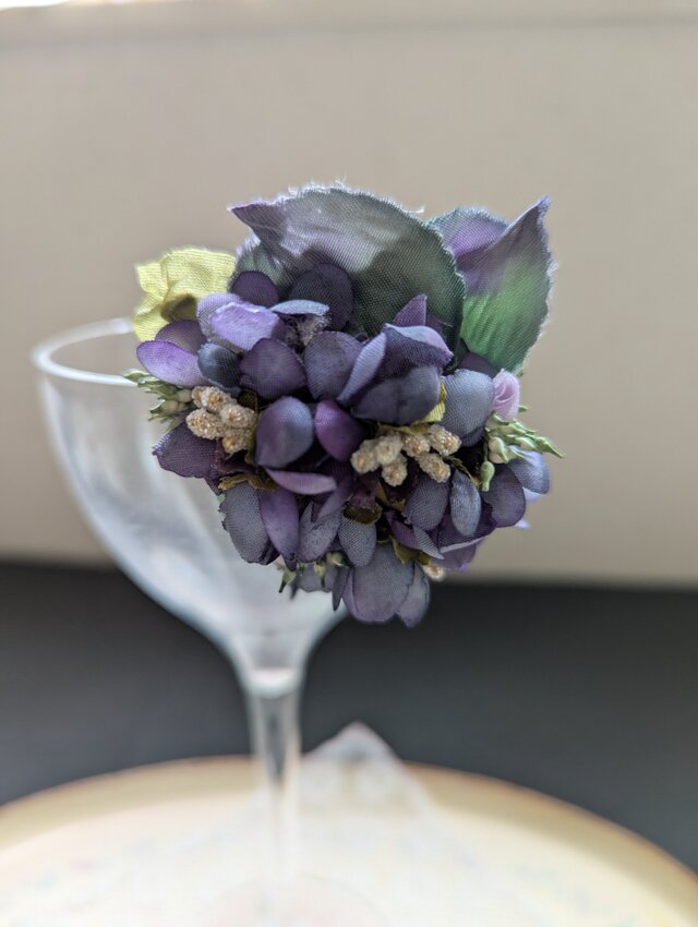 ブローチ フランスあじさい（グレイプ色）B167