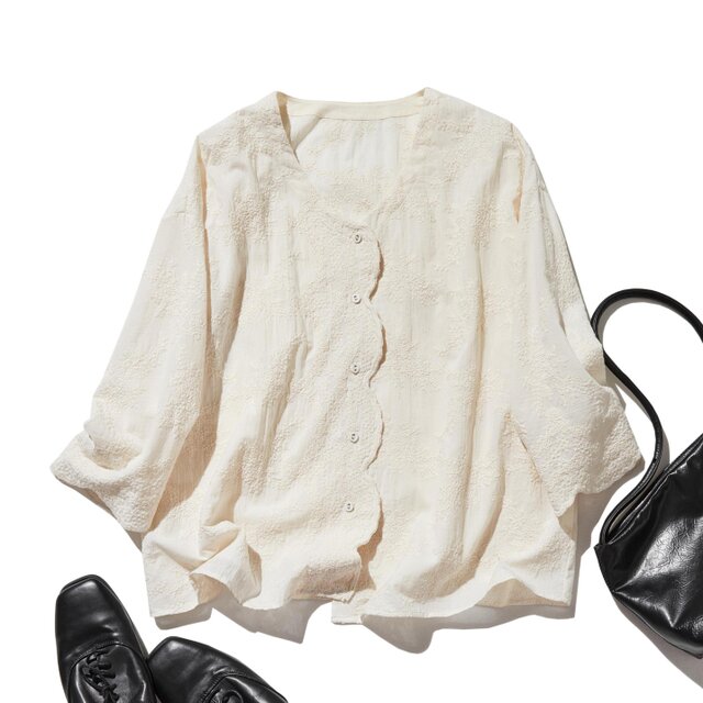 優雅で快適な七分袖レースカーディガン　刺繍コットン100％　ベージュ　250511-2