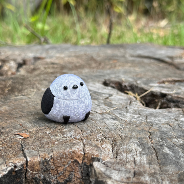 木目込み シマエナガ | iichi 日々の暮らしを心地よくするハンドメイド