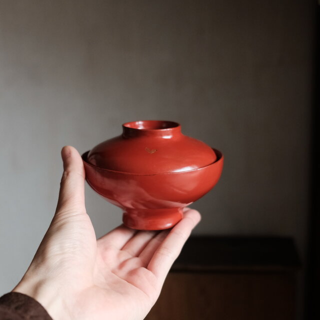 花と蝶々◇古輪島塗 漆芸沈金蓋付椀 古漆器 骨董・antiques 古