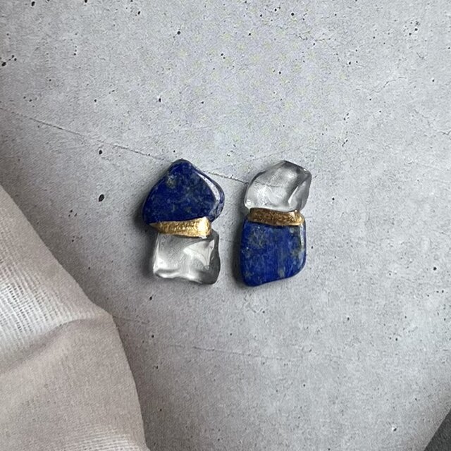 ラピスラズリと水晶の金継ぎピアス／イヤリング《静かな真実》 天然石